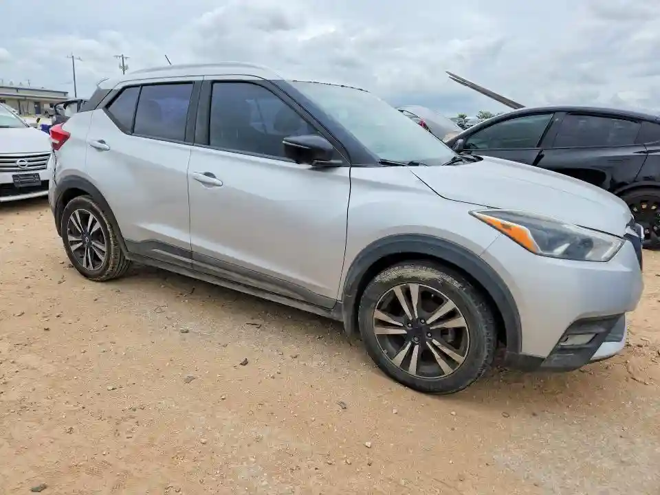 3N1CP5CU9KL533882 2019 NISSAN KICKS-3