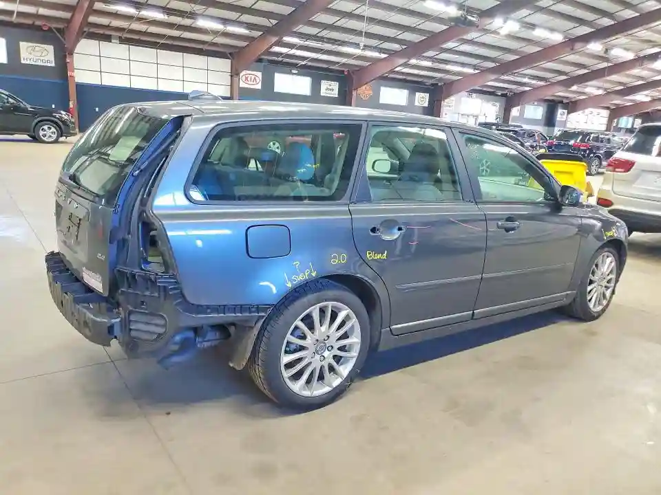 YV1382MW8A2532693 2010 VOLVO V50-2