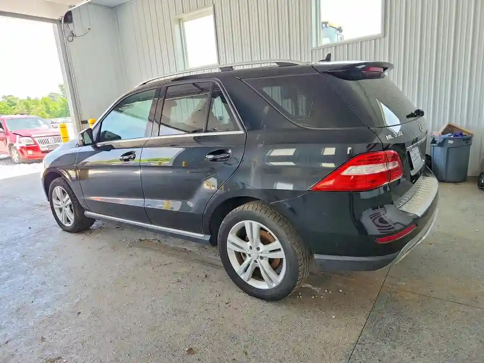 4JGDA5HB9CA045952 2012 MERCEDES-BENZ M-CLASS-1
