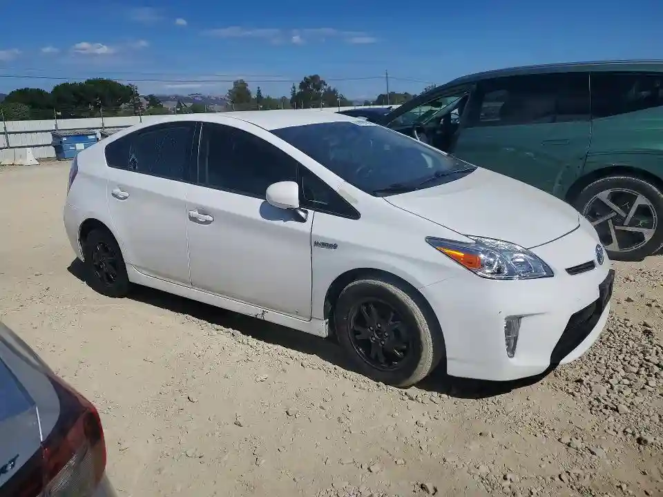 JTDKN3DU3C5527238 2012 TOYOTA PRIUS THRE-3