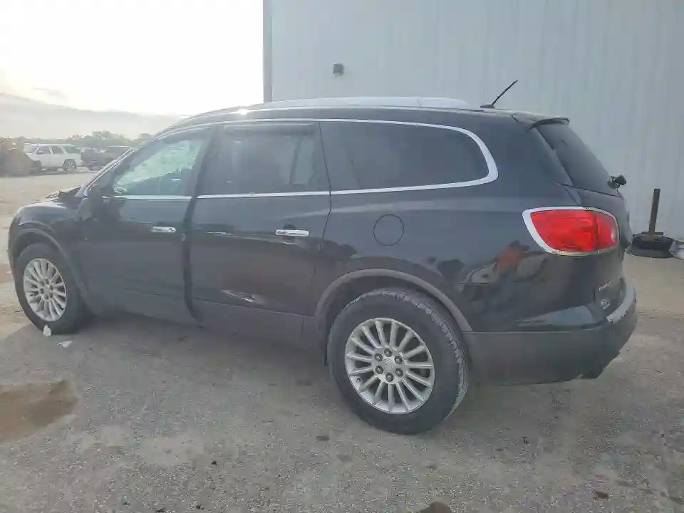 5GAKRCED5CJ307031 2012 BUICK ENCLAVE-1