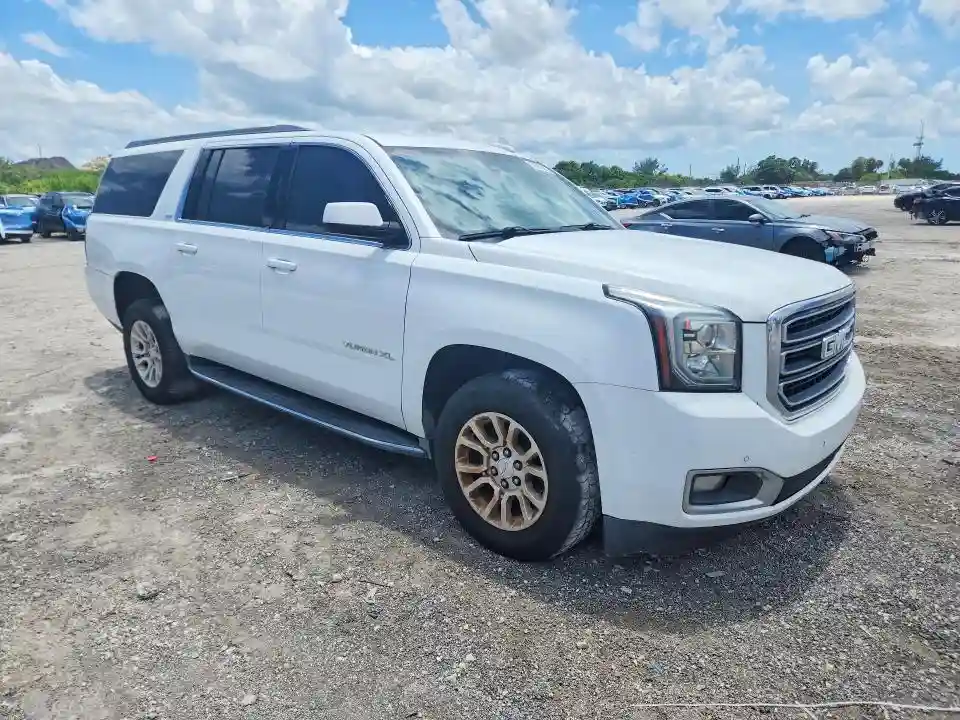 1GKS2GKC8HR177894 2017 GMC YUKON-3