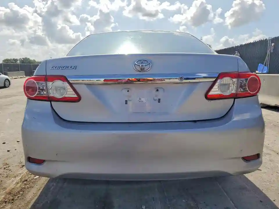 2T1BU4EE9DC965802 2013 TOYOTA COROLLA-5