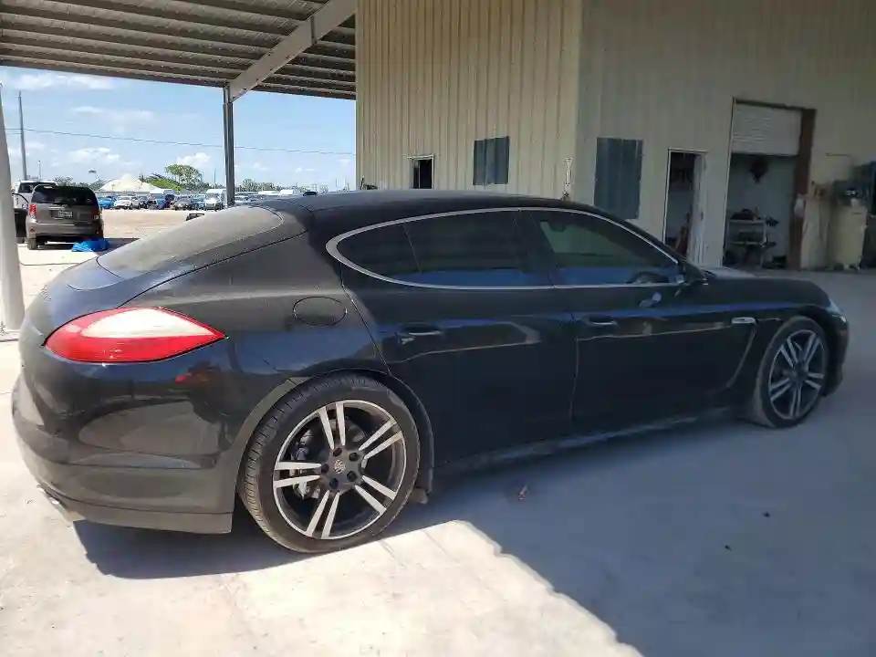 WP0AB2A79CL061582 2012 PORSCHE PANAMERA-2