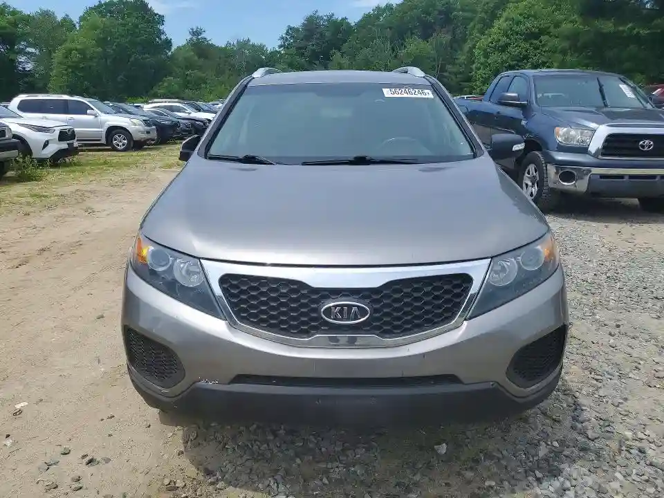 5XYKTDA26DG349722 2013 KIA SORENTO-4