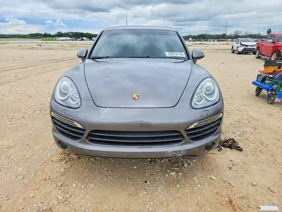 WP1AE2A25ELA50138 2014 PORSCHE CAYENNE-4
