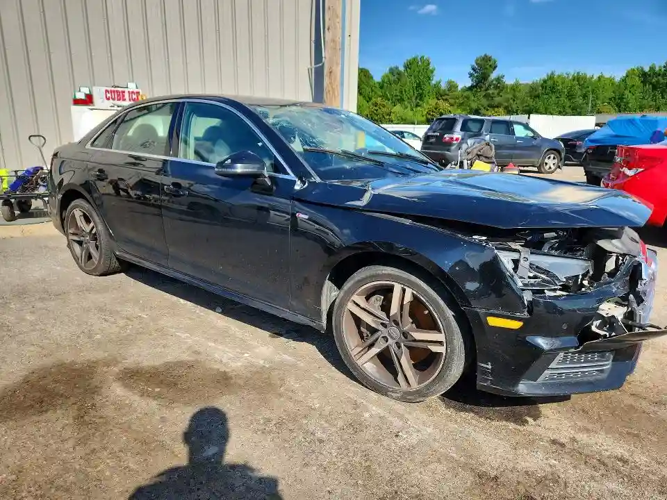 WAUENAF41HN023841 2017 AUDI A4-3