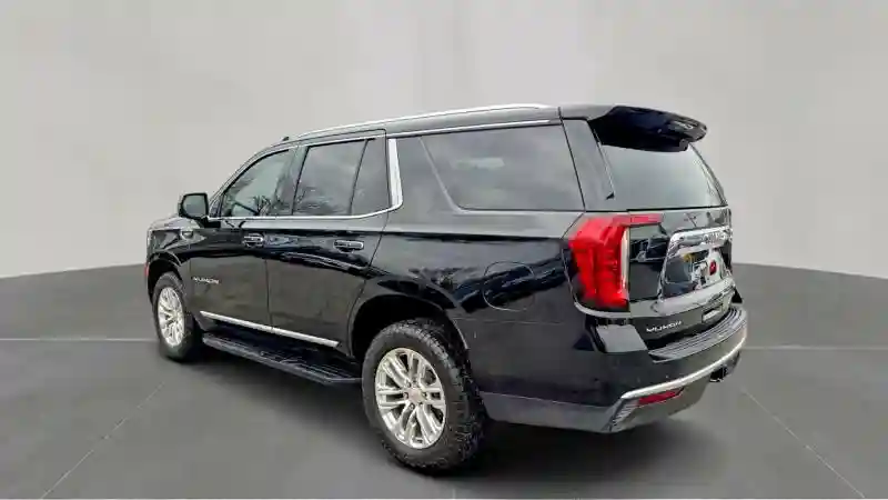1GKS2BKT7NR237808 2022 GMC YUKON-2