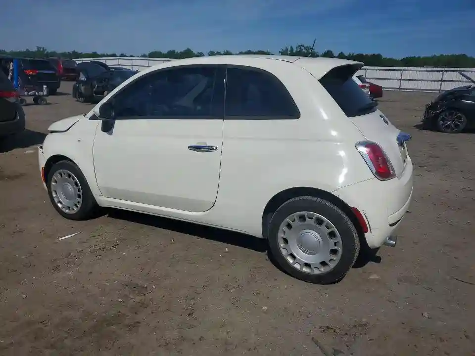 3C3CFFAR7DT744056 2013 FIAT 500-1