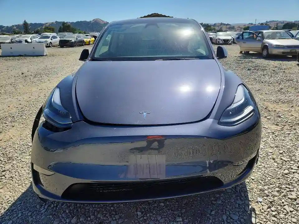 7SAYGDEE0PF938153 2023 TESLA MODEL Y-4