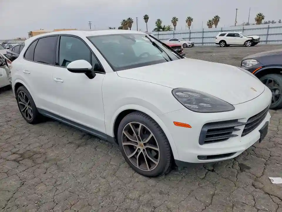 WP1AA2AY1KDA10970 2019 PORSCHE CAYENNE-3