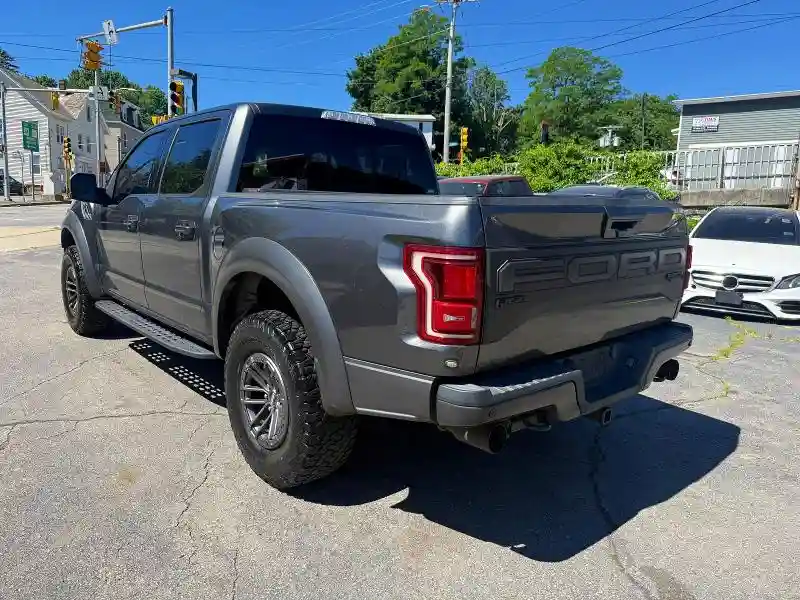 1FTFW1RG3KFB67810 2019 FORD F150-1