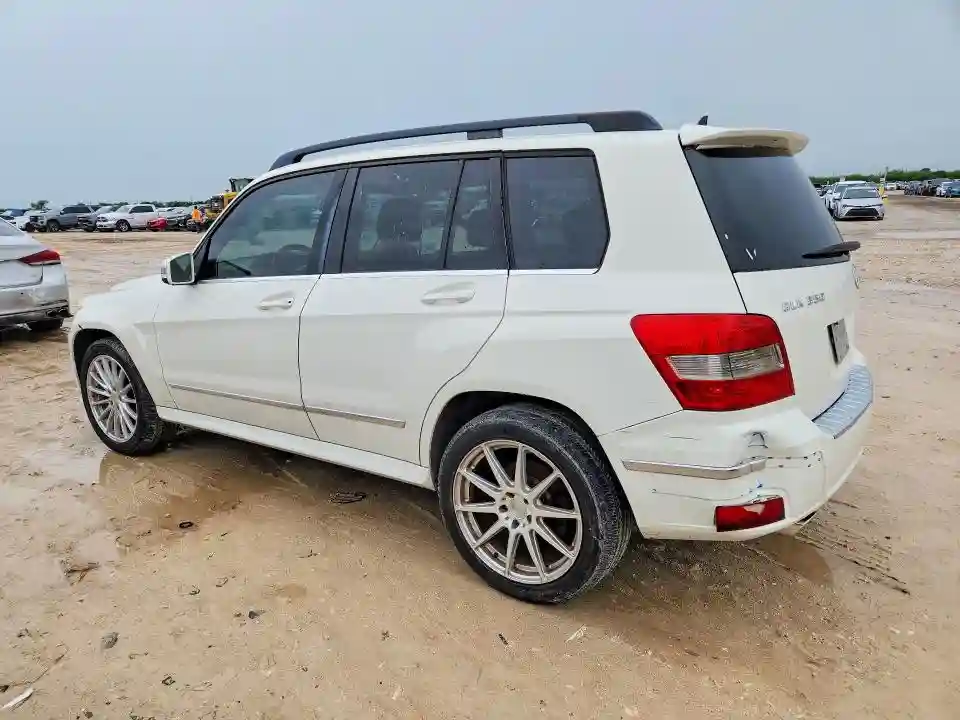 WDCGG5GB7BF694467 2011 MERCEDES-BENZ GLK-CLASS-1