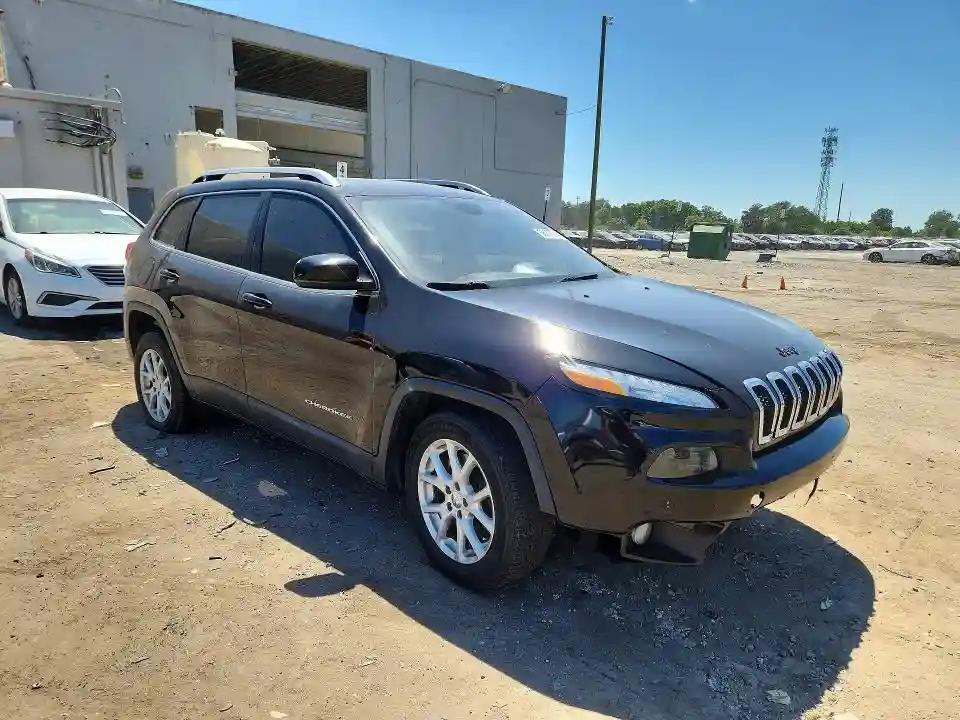 1C4PJLCB5HW540382 2017 JEEP CHEROKEE-3