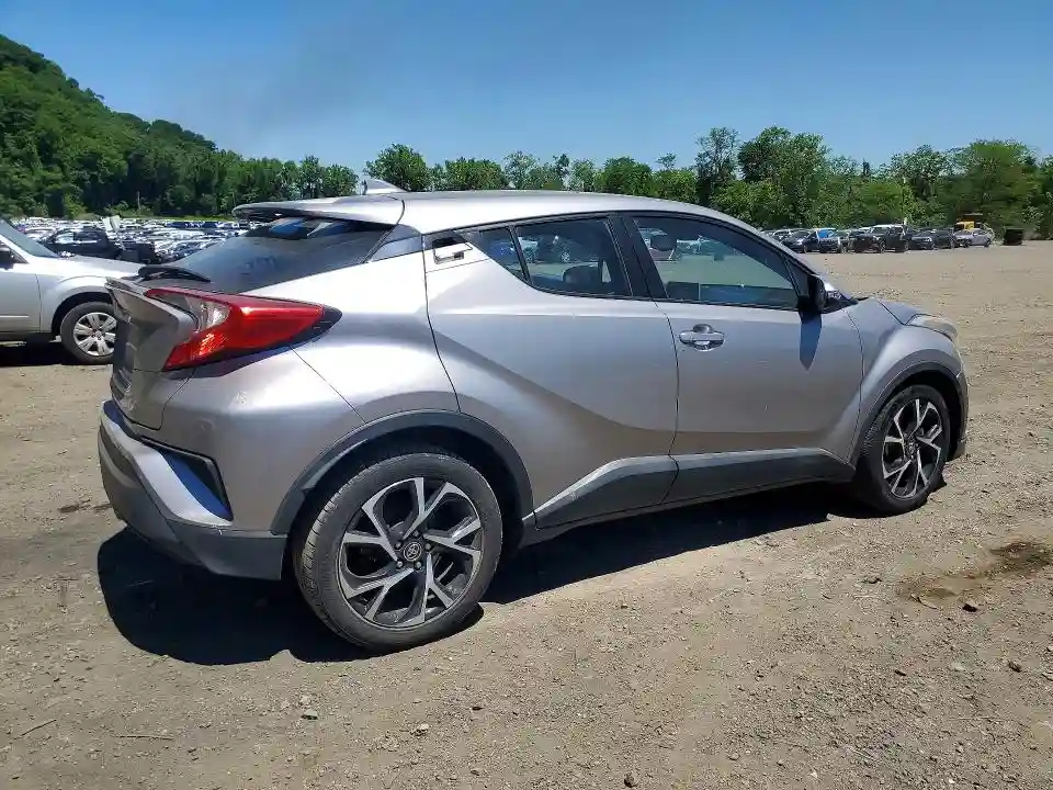 NMTKHMBX4JR024432 2018 TOYOTA C-HR-2