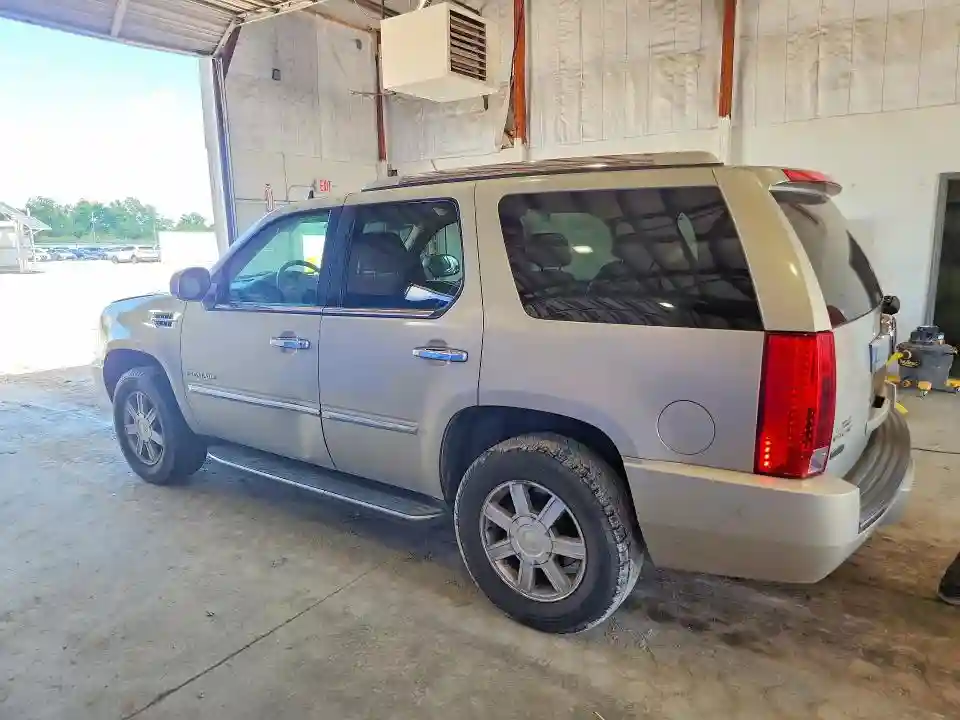 1GYUCAEF9AR146013 2010 CADILLAC ESCALADE-1