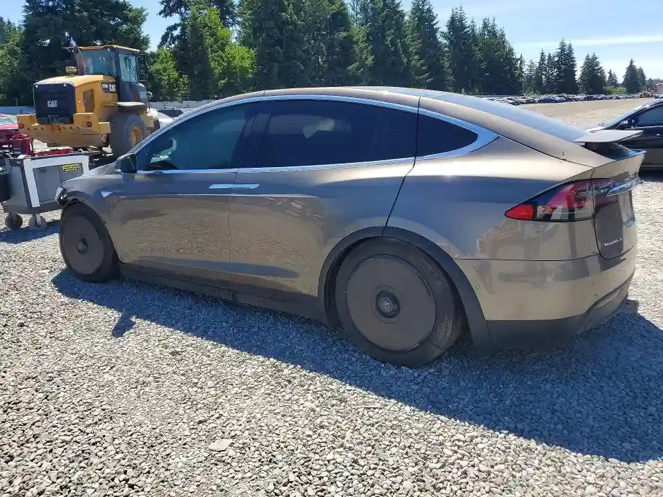 5YJXCAE48GF000461 2016 TESLA MODEL X-1