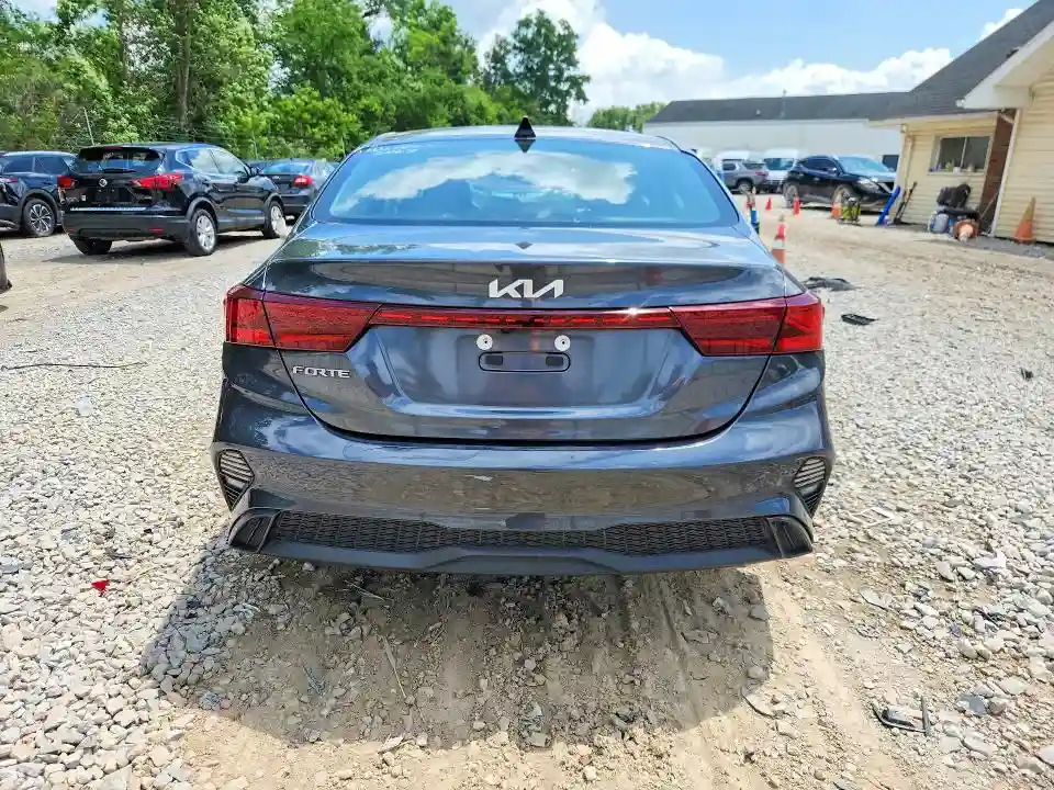 3KPF24AD6RE725247 2024 KIA FORTE LXS-5