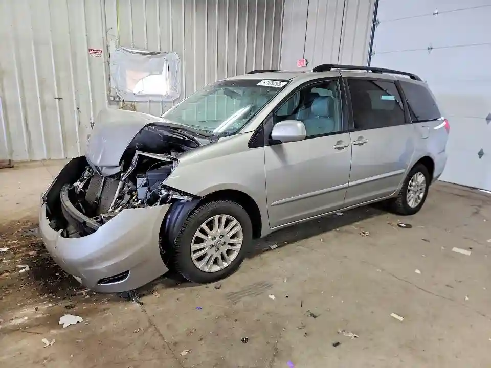 5TDDK4CCXAS033790 2010 TOYOTA SIENNA-0