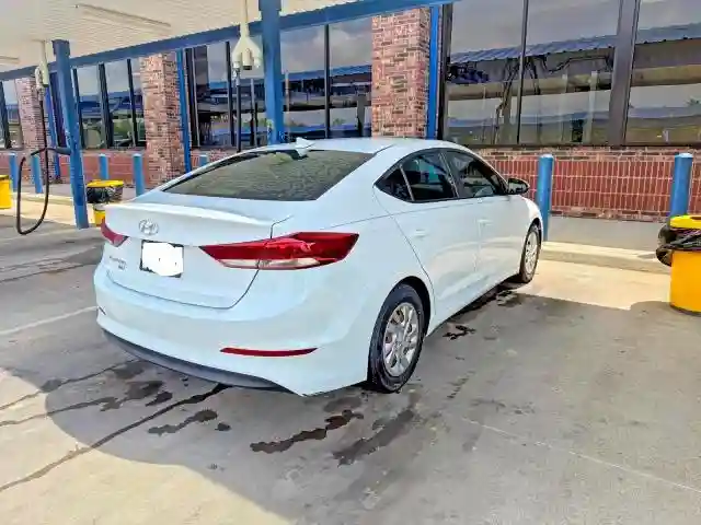 5NPD74LF4JH393624 2018 HYUNDAI ELANTRA-3