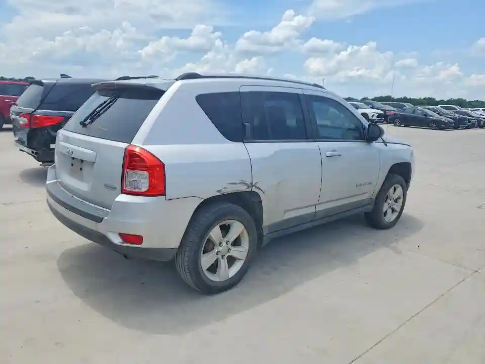 1J4NT1FAXBD241444 2011 JEEP COMPASS-2