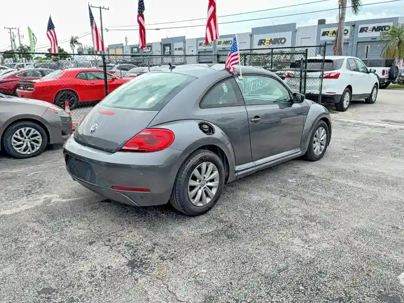 3VWFP7AT7EM621339 2014 VOLKSWAGEN BEETLE-3
