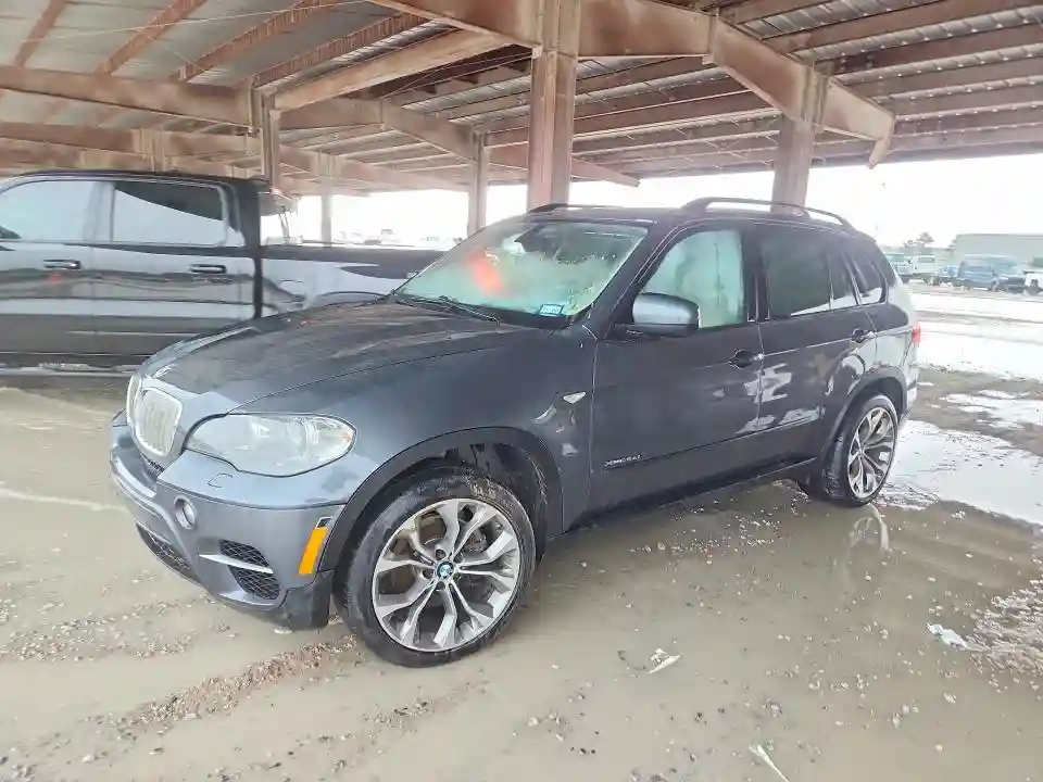 5UXZW0C57CL664438 2012 BMW X5-0