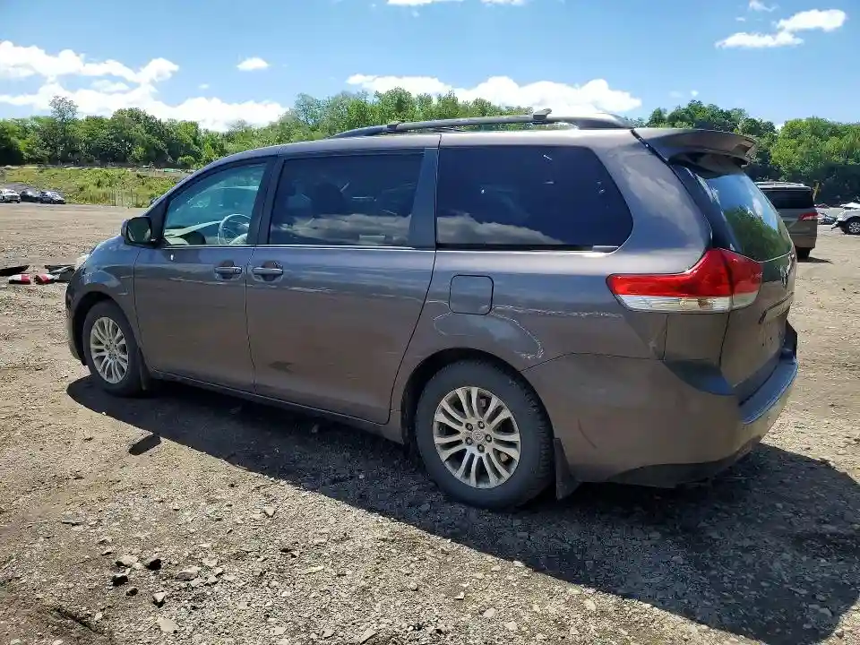 5TDYK3DCXCS266579 2012 TOYOTA SIENNA-1