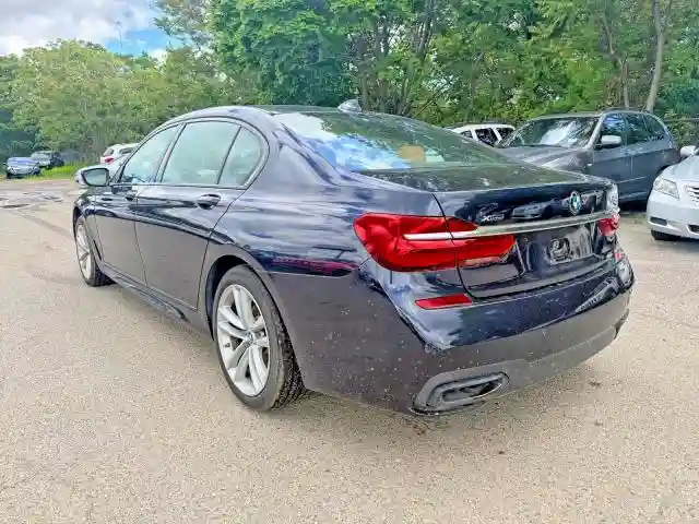 WBA7F2C51HG421483 2017 BMW 7 SERIES-2