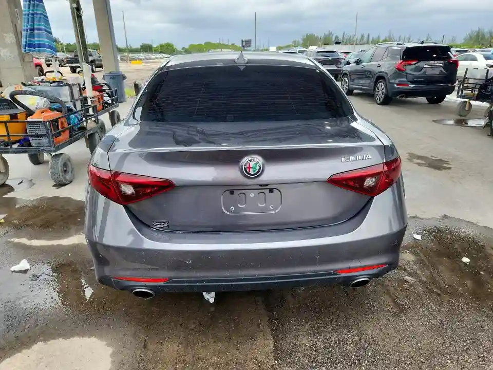 ZARFAMANXK7599319 2019 ALFA ROMEO GIULIA-5