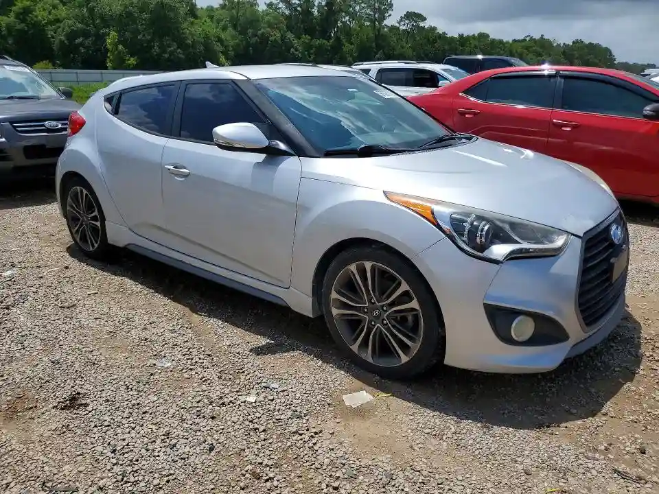 KMHTC6AE5GU263455 2016 HYUNDAI VELOSTER-3