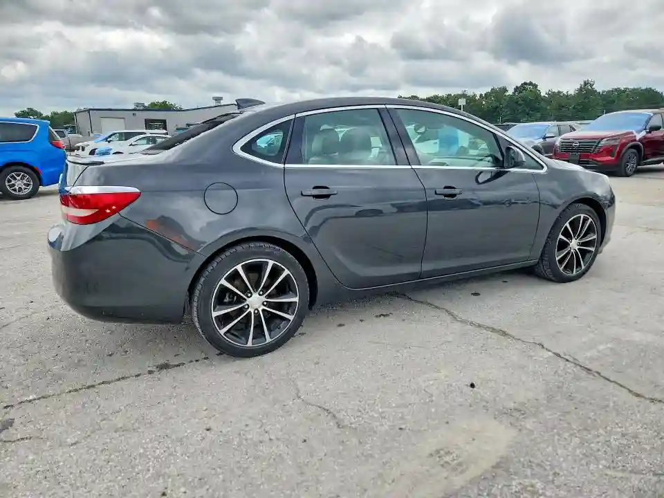 1G4PR5SK7H4105120 2017 BUICK VERANO-2