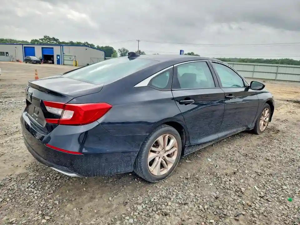 1HGCV1F19JA088841 2018 HONDA ACCORD-2