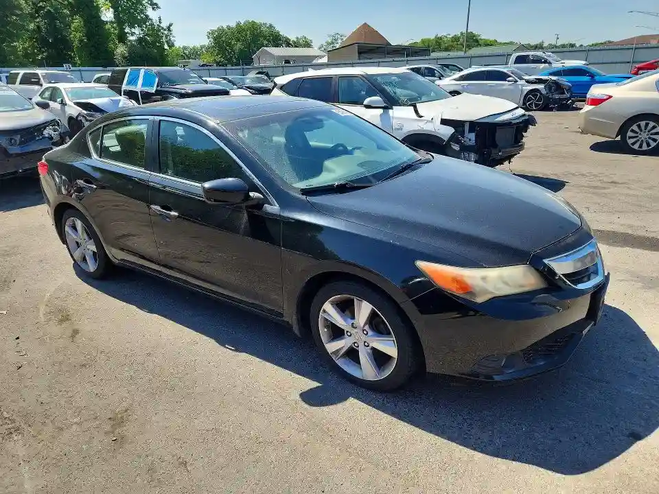 19VDE1F50DE011663 2013 ACURA ILX-3