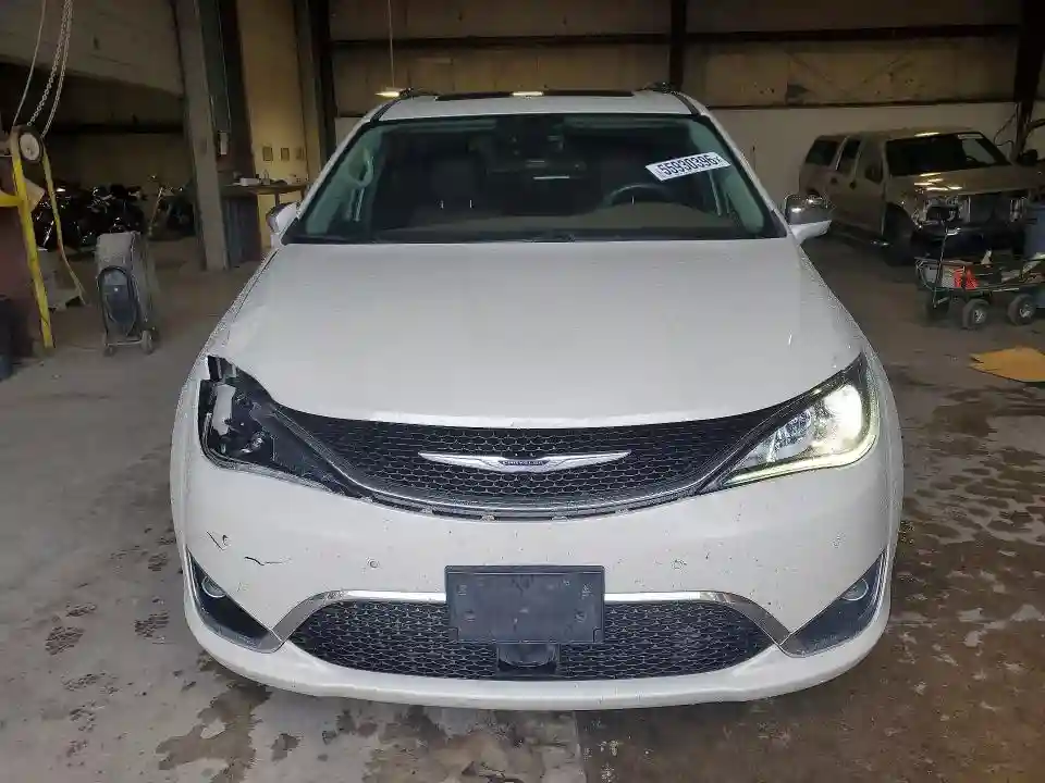 2C4RC1GG3HR560586 2017 CHRYSLER PACIFICA-4