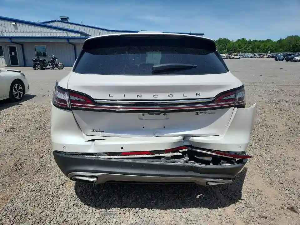 2LMPJ8LPXKBL56136 2019 LINCOLN NAUTILUS-5
