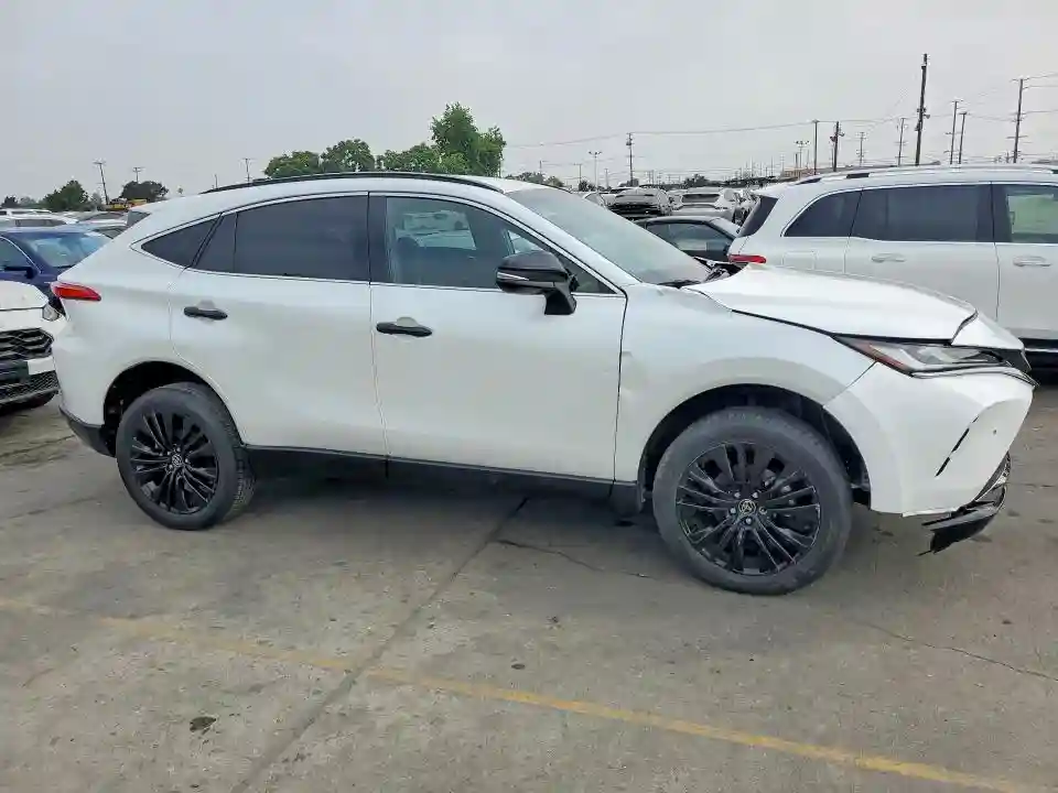 JTEAAAAHXRJ185172 2024 TOYOTA VENZA-3