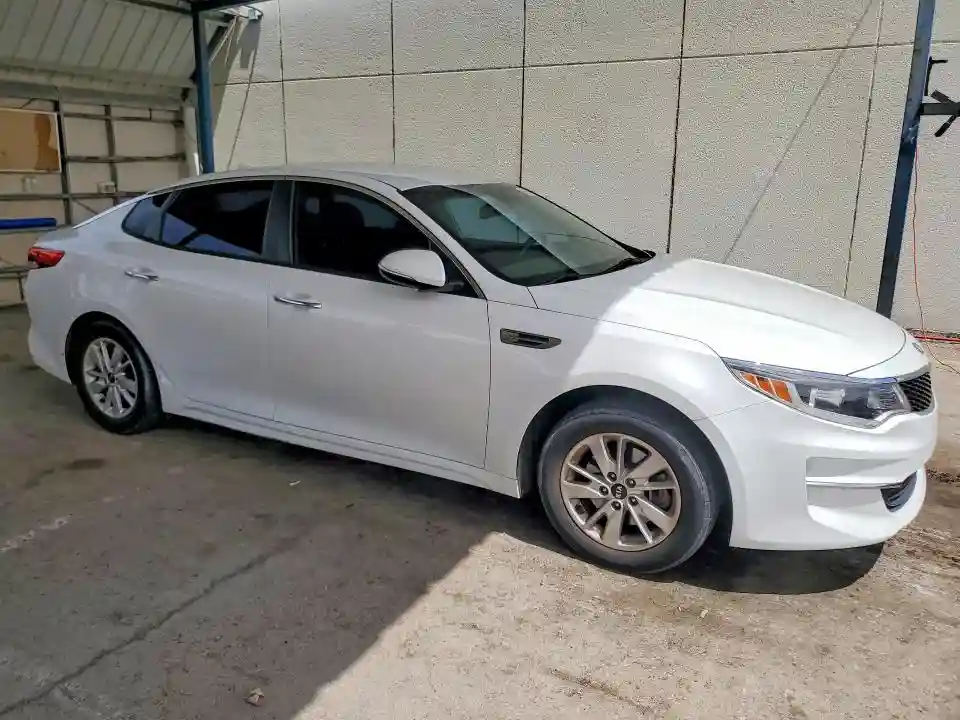 KNAGT4L3XG5072983 2016 KIA OPTIMA-3