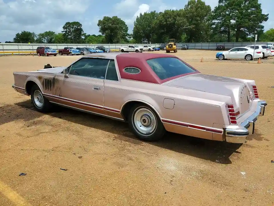 9Y89S737935 1979 LINCOLN CONTINENTL-1
