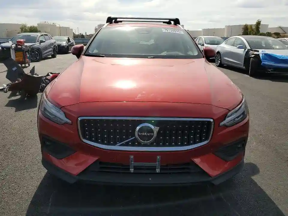 YV4L12WL7S2147654 2025 VOLVO V60-4