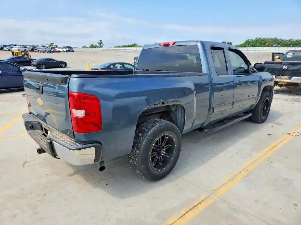 1GCRKSE76CZ328512 2012 CHEVROLET ALL MODELS-2