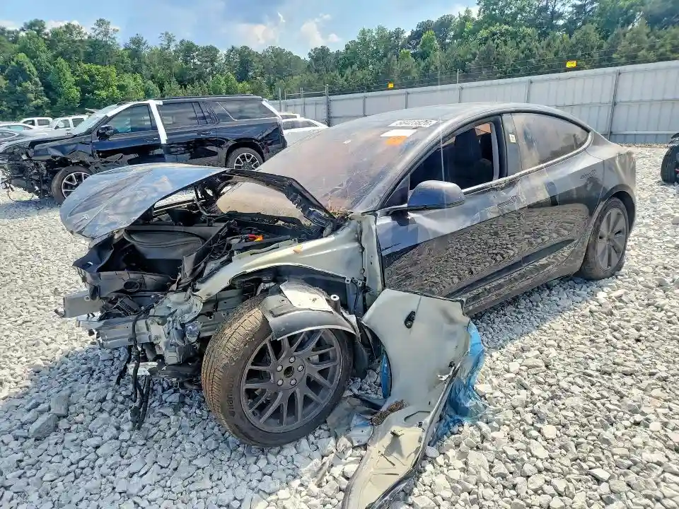 5YJ3E1EA2SF058766 2025 TESLA MODEL 3-0