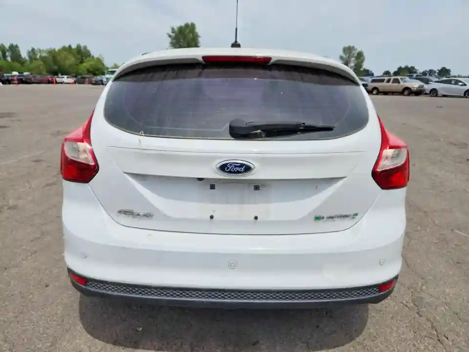 1FADP3R45DL153892 2013 FORD FOCUS-5