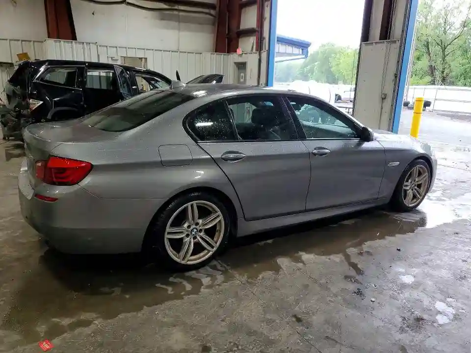 WBAFU7C5XDDU72670 2013 BMW 5 SERIES-2
