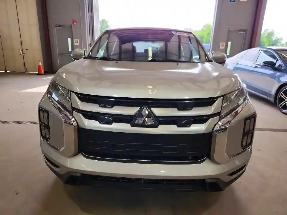 JA4AR3AUXLU019384 2020 MITSUBISHI OUTLANDER-4