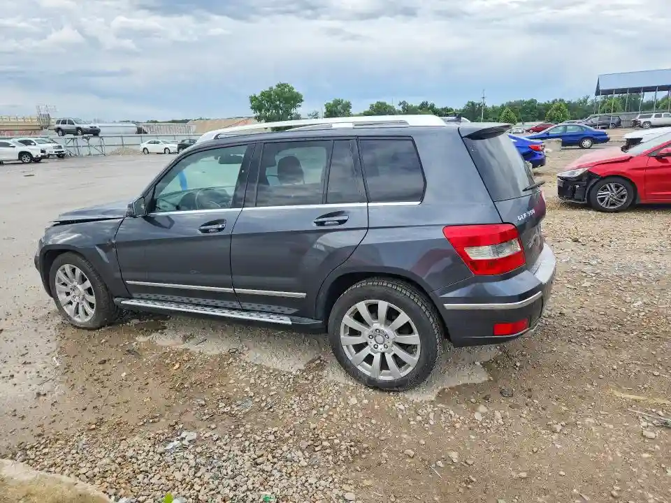 WDCGG8HBXBF557054 2011 MERCEDES-BENZ GLK-CLASS-1
