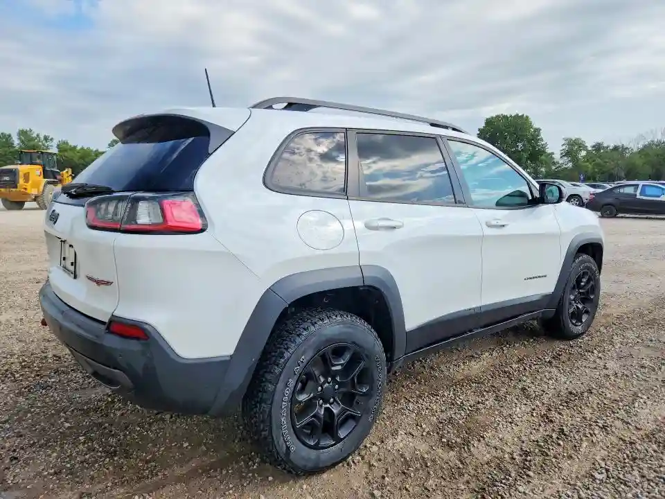 1C4PJMBNXKD182748 2019 JEEP CHEROKEE-2
