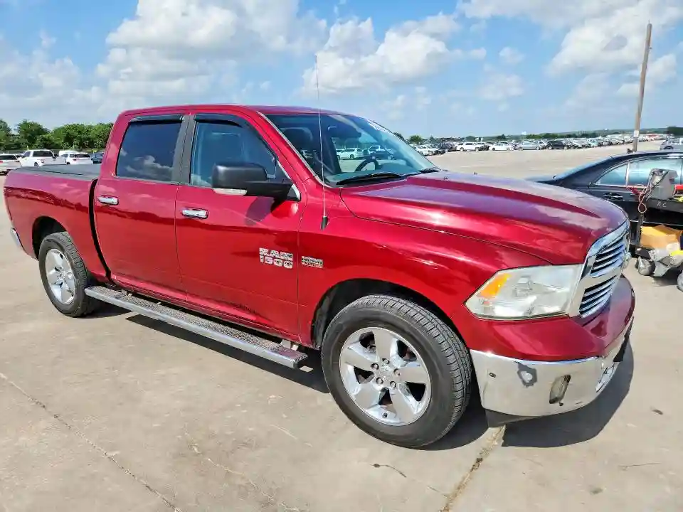 1C6RR6LT0FS561986 2015 RAM 1500-3