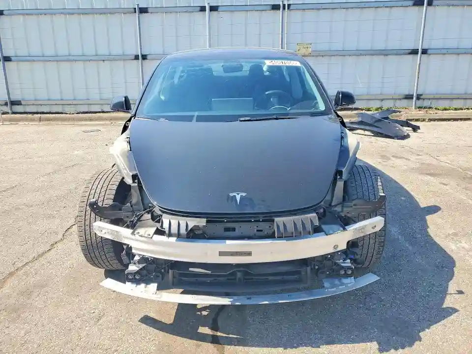 5YJ3E1EB4NF285647 2022 TESLA MODEL 3-4