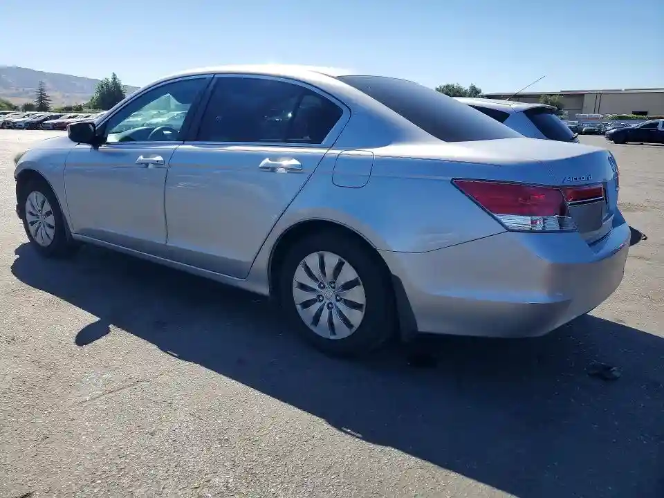 1HGCP2F30BA109692 2011 HONDA ACCORD-1